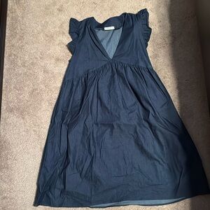 Like new denim dress, short sleeved, boutique brand size large.